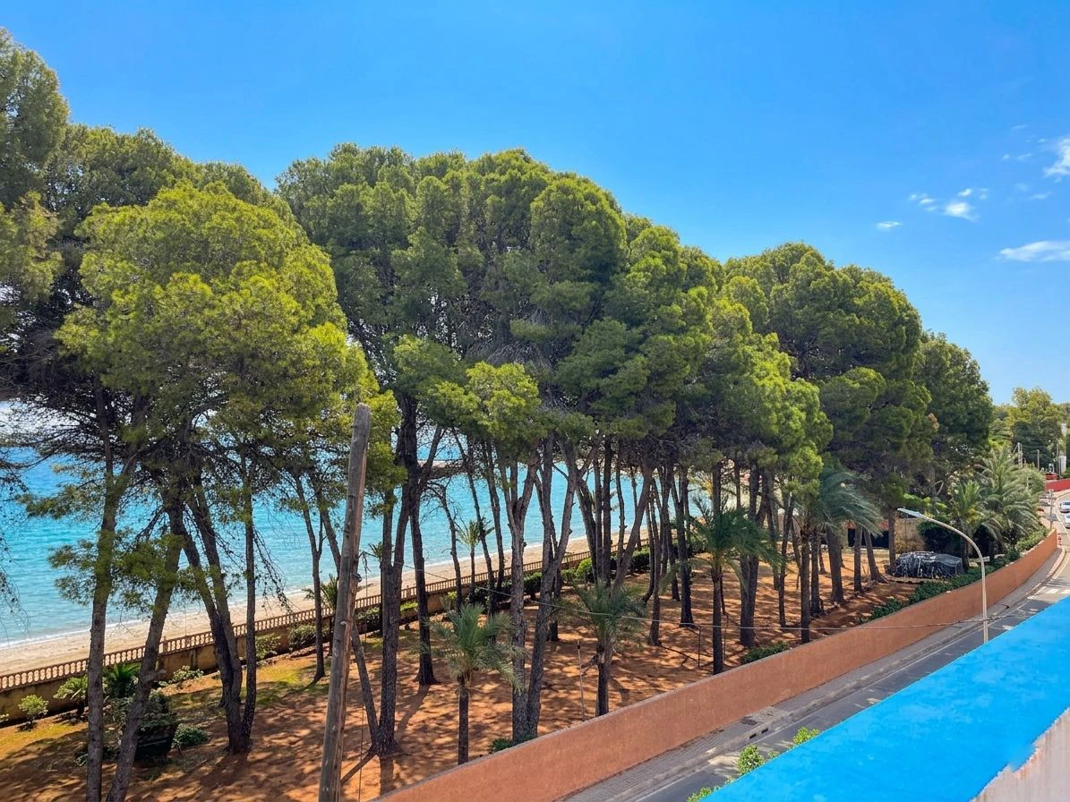 Villa en venta de 3 habitaciones en Las Rotas, Denia.