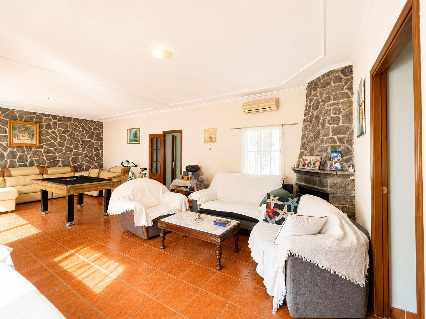 Villa en venta de 3 habitaciones en Las Rotas, Denia.