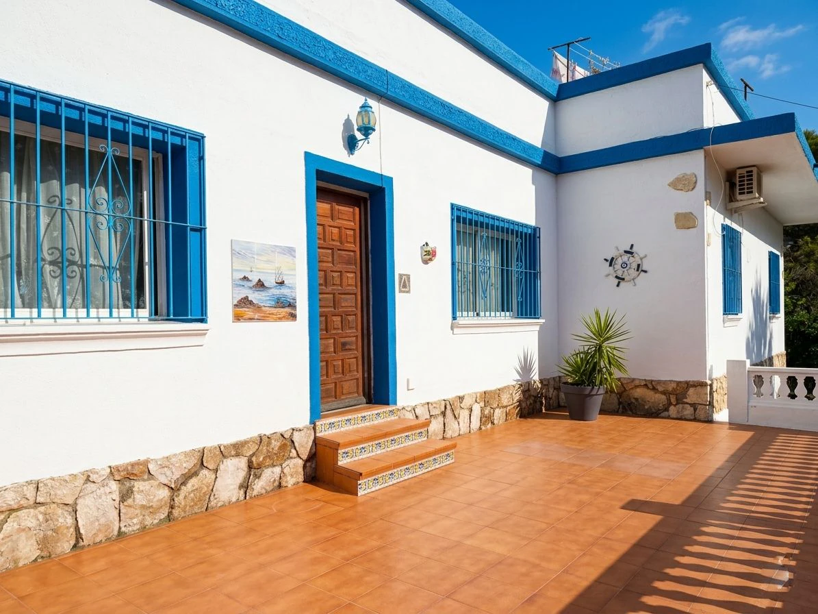 Villa en venta de 3 habitaciones en Las Rotas, Denia.