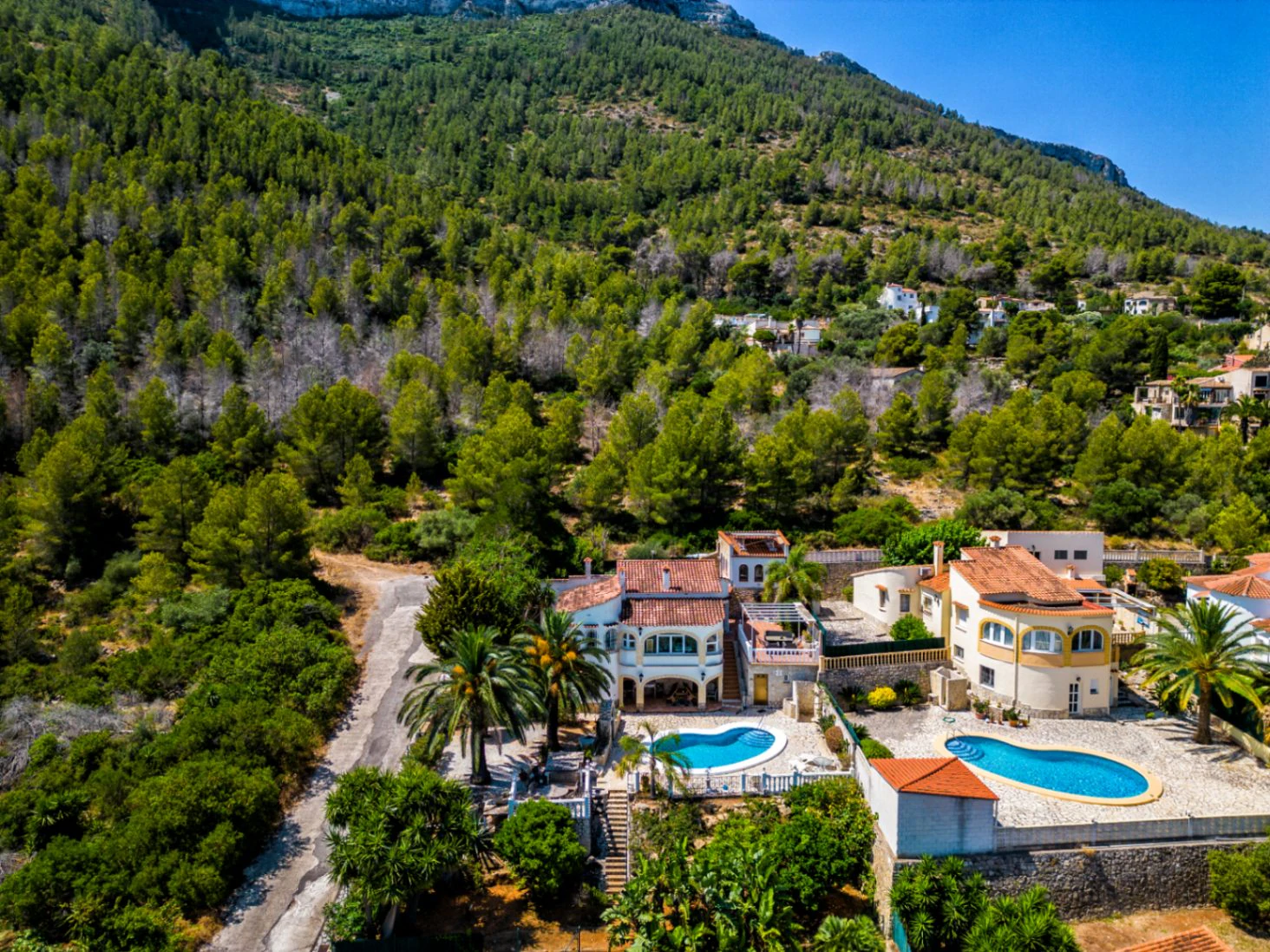 Villa con encanto y vistas al mar. Lista para entrar a vivir