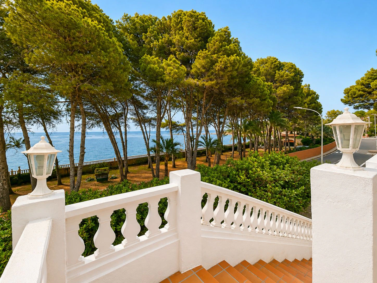 Villa en venta de 3 habitaciones en Las Rotas, Denia.