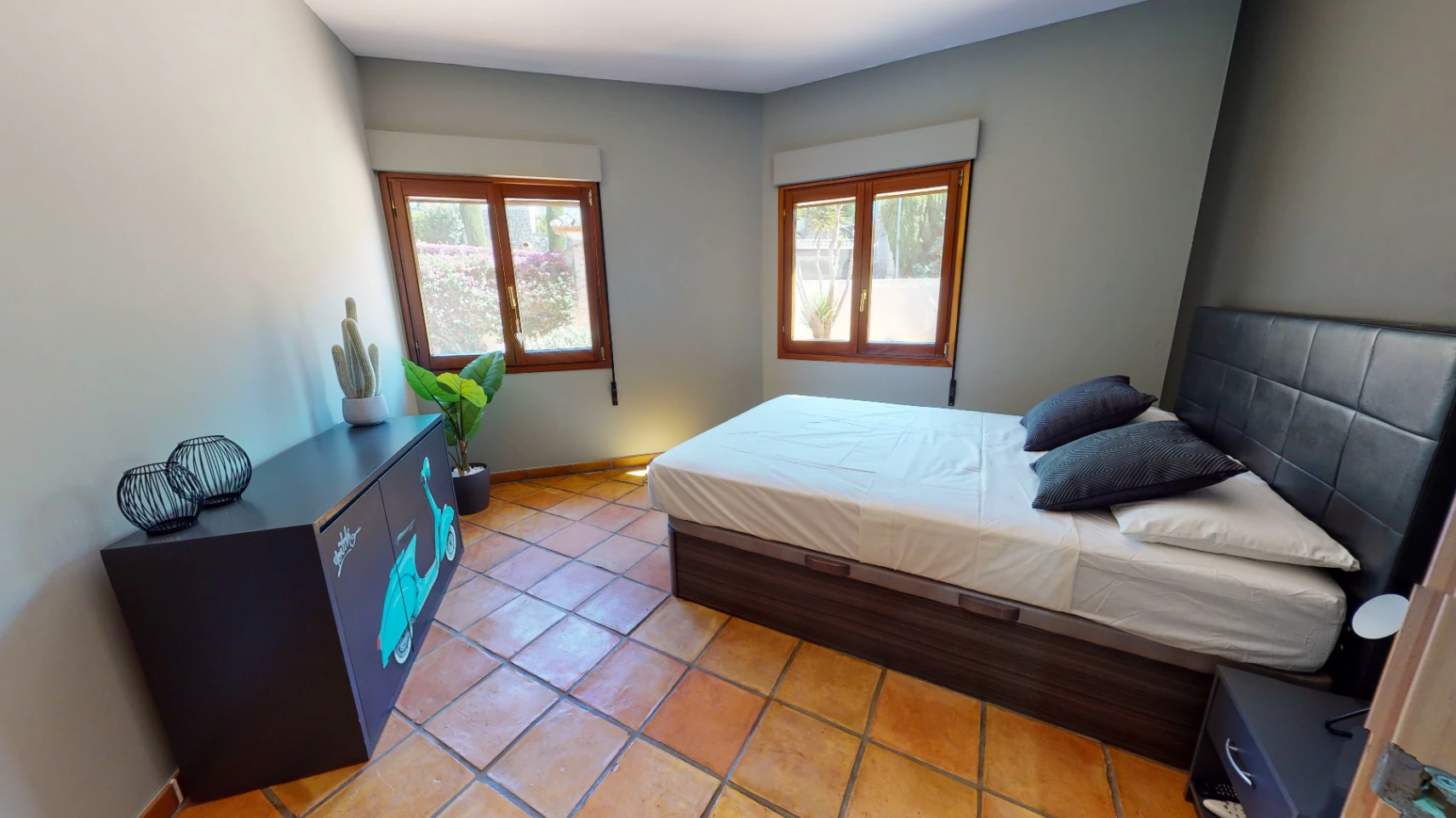 Exclusive Villa in Dénia with Sea and Mountain Views