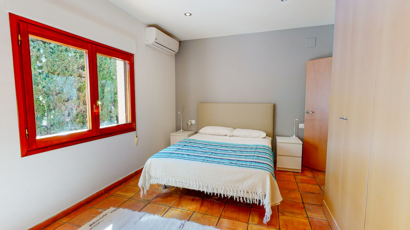 Exclusive Villa in Dénia with Sea and Mountain Views