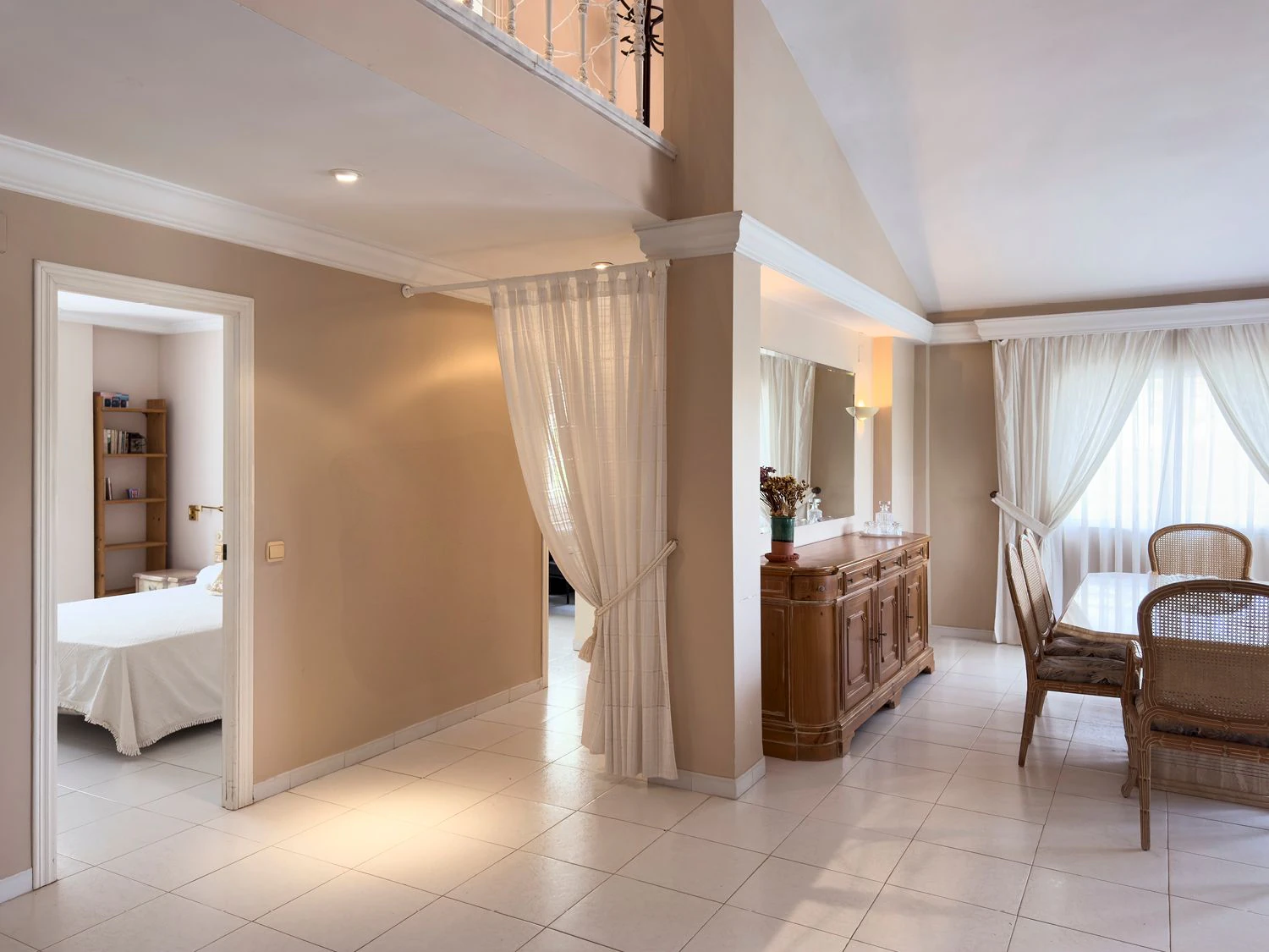 Fantástico chalet unifamiliar con piscina privada y amplias terrazas en Denia