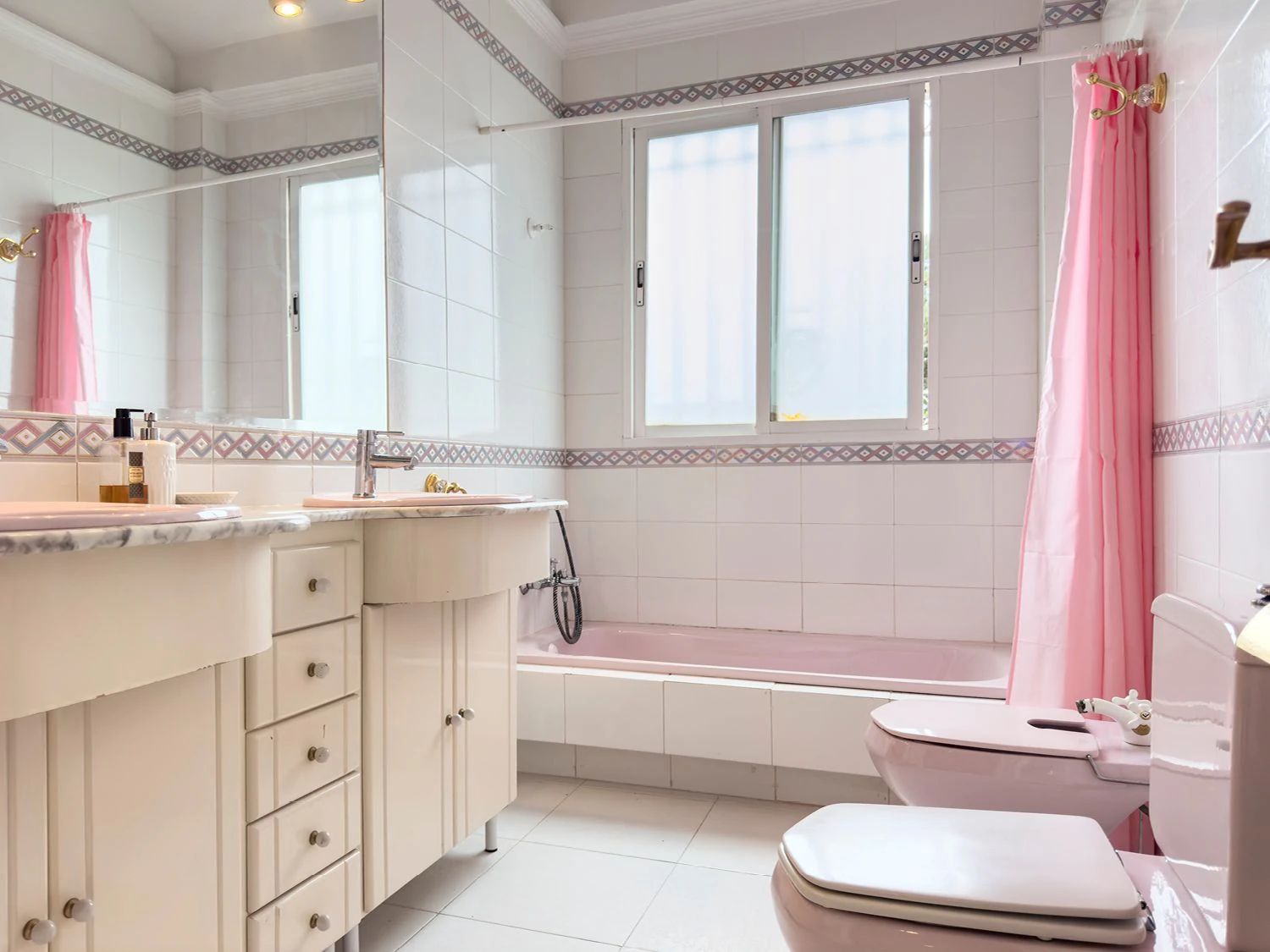 Fantástico chalet unifamiliar con piscina privada y amplias terrazas en Denia