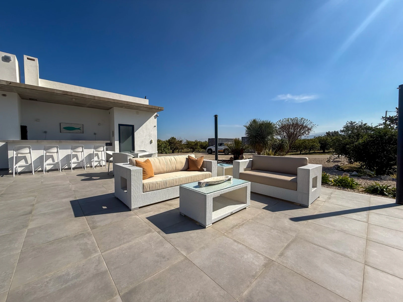 Villa de lujo contemporánea con privacidad absoluta y vistas al valle en un entorno natural excepcional