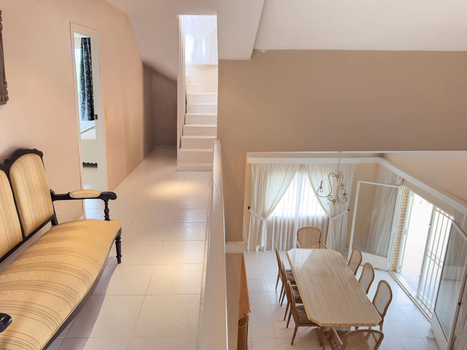 Fantástico chalet unifamiliar con piscina privada y amplias terrazas en Denia