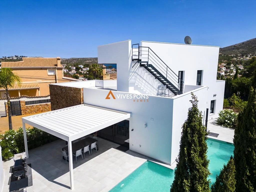 Moderne villa op slechts 2,5 km van Marineta Cassiana, Dénia