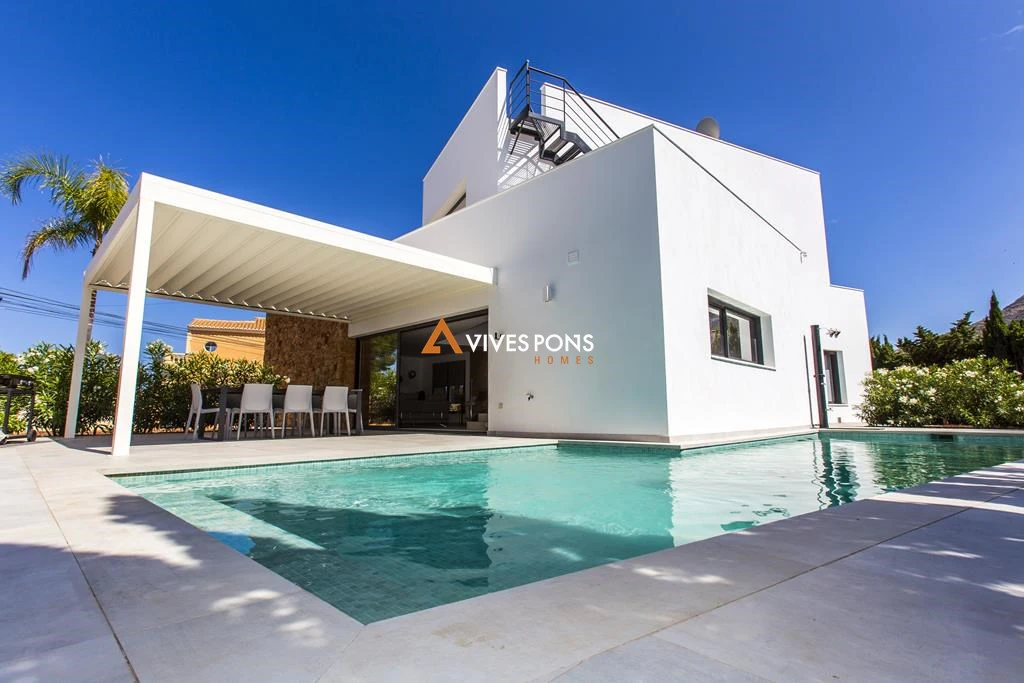 Moderne villa op slechts 2,5 km van Marineta Cassiana, Dénia