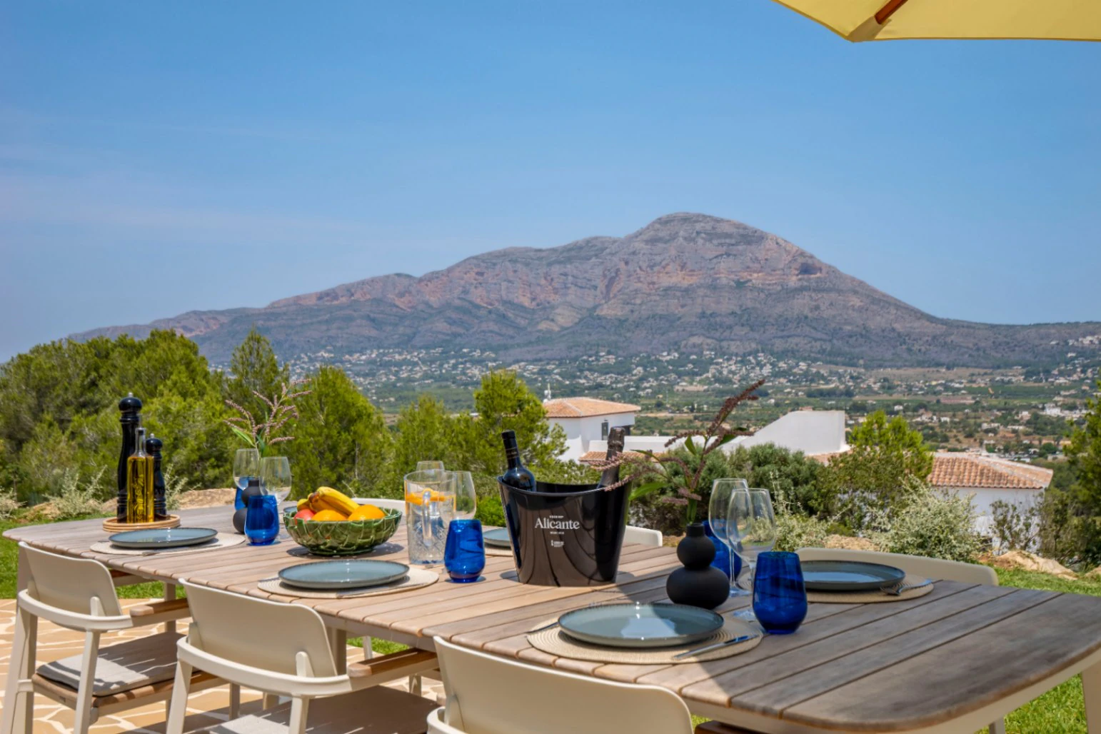 Villa recientemente reformada con impresionante vistas panorámicas de Jávea