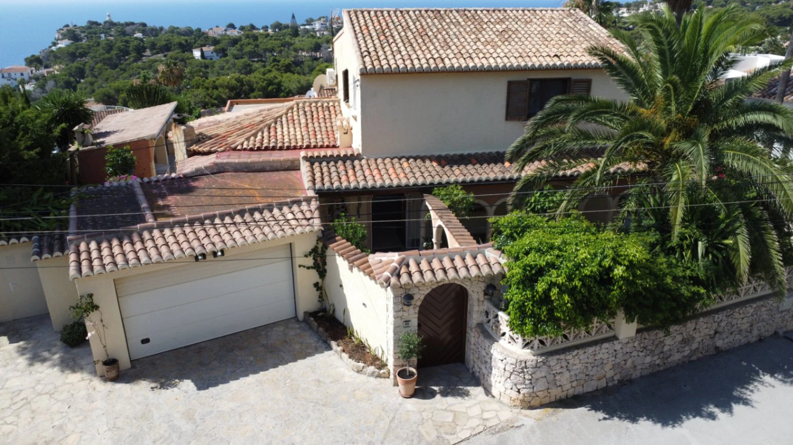 Exclusive reformed villa with sea views in Balcón al Mar, Jávea. - Imagen 3