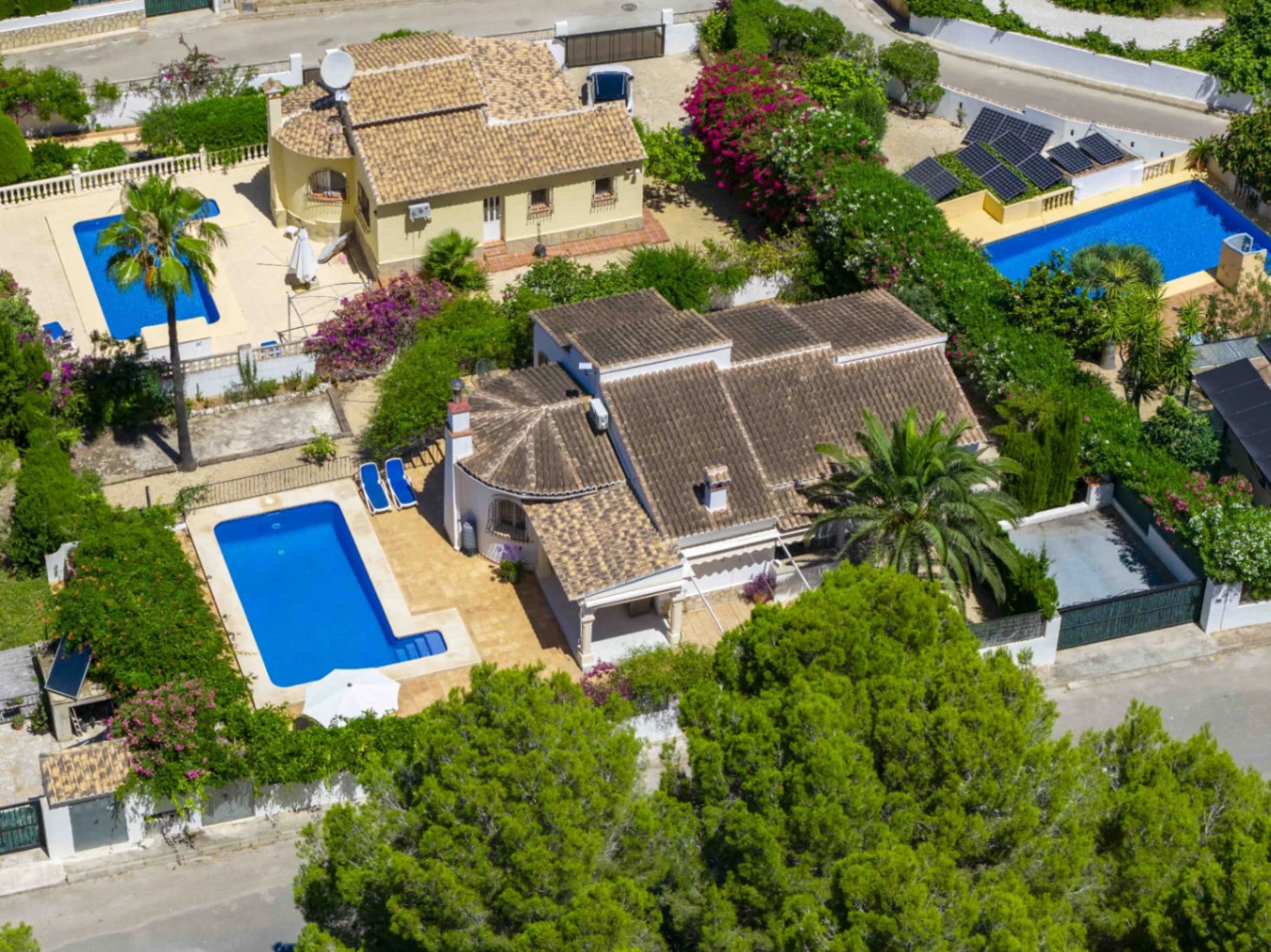 Mediterranean villa with pool, independent studio, and panoramic views in Benitachell. - Imagen 56