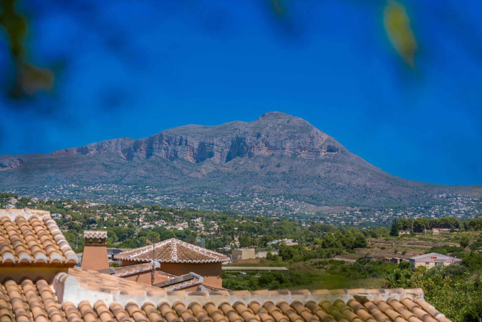 Mediterranean villa with pool, independent studio, and panoramic views in Benitachell. - Imagen 16