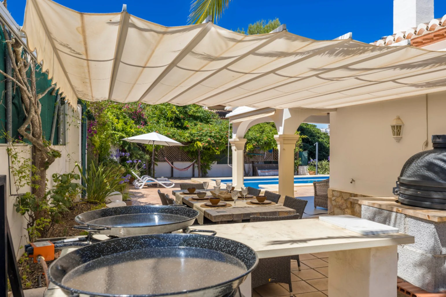 Mediterranean villa with pool, independent studio, and panoramic views in Benitachell. - Imagen 45