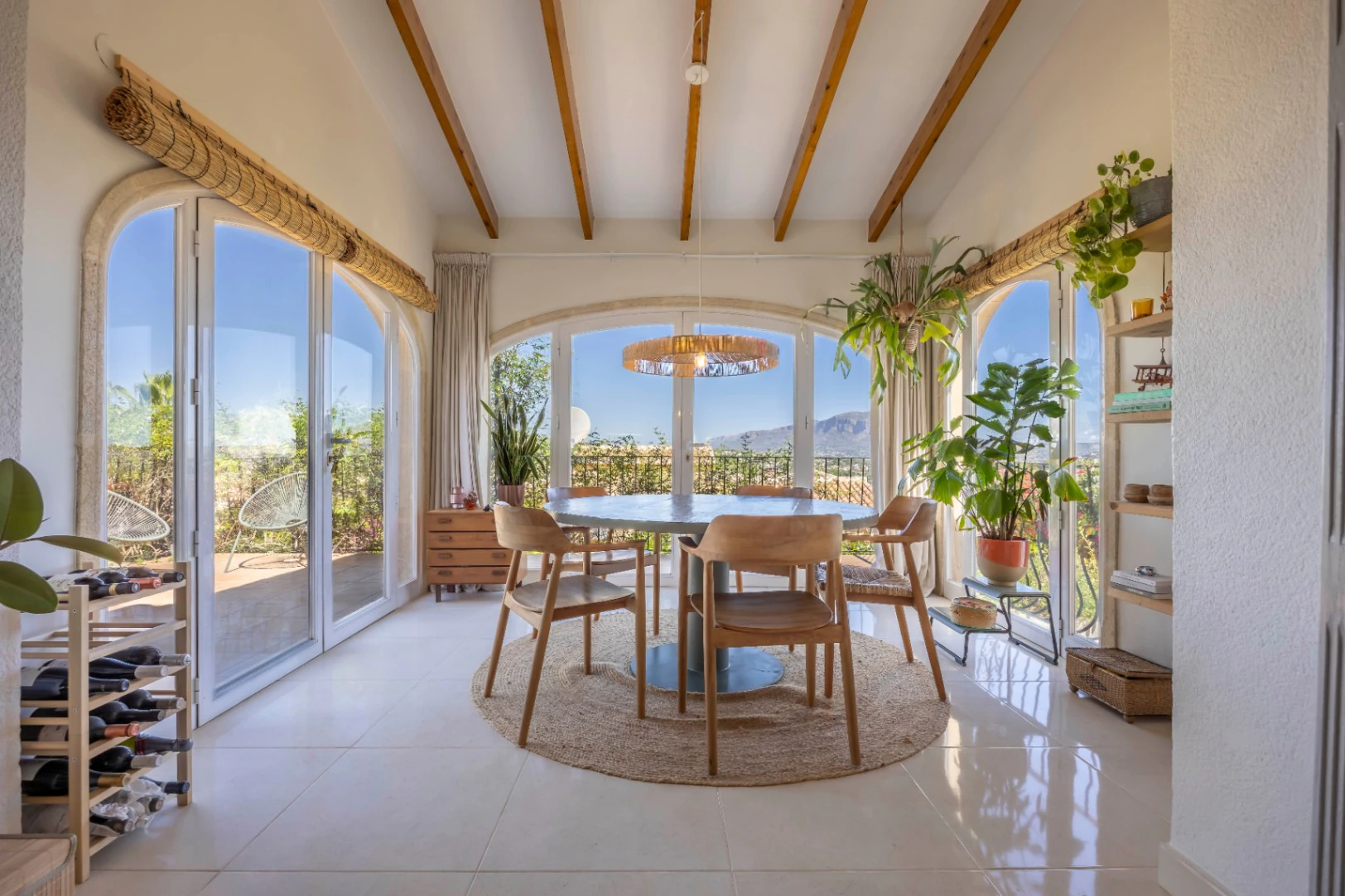 Mediterranean villa with pool, independent studio, and panoramic views in Benitachell. - Imagen 12