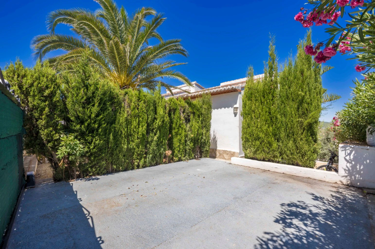 Mediterranean villa with pool, independent studio, and panoramic views in Benitachell. - Imagen 44