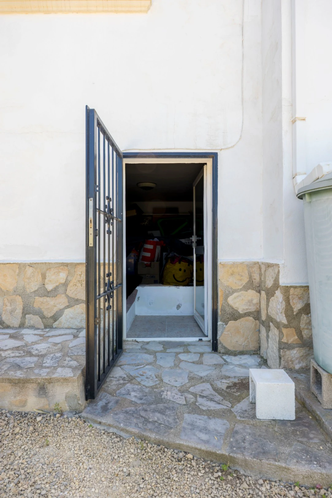Mediterranean villa with pool, independent studio, and panoramic views in Benitachell. - Imagen 35