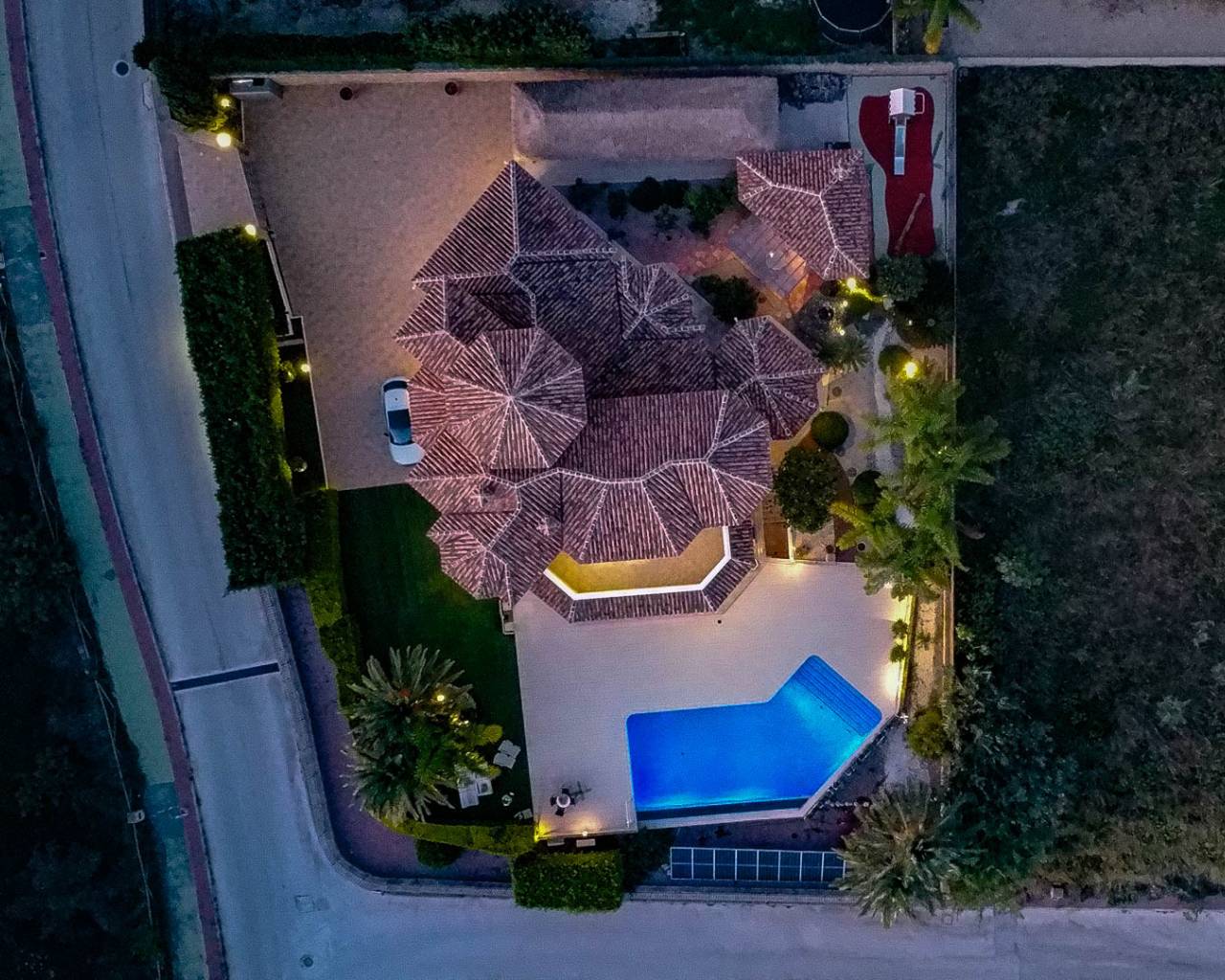 ESPECTACULAR CHALET EN EL MONTGÓ