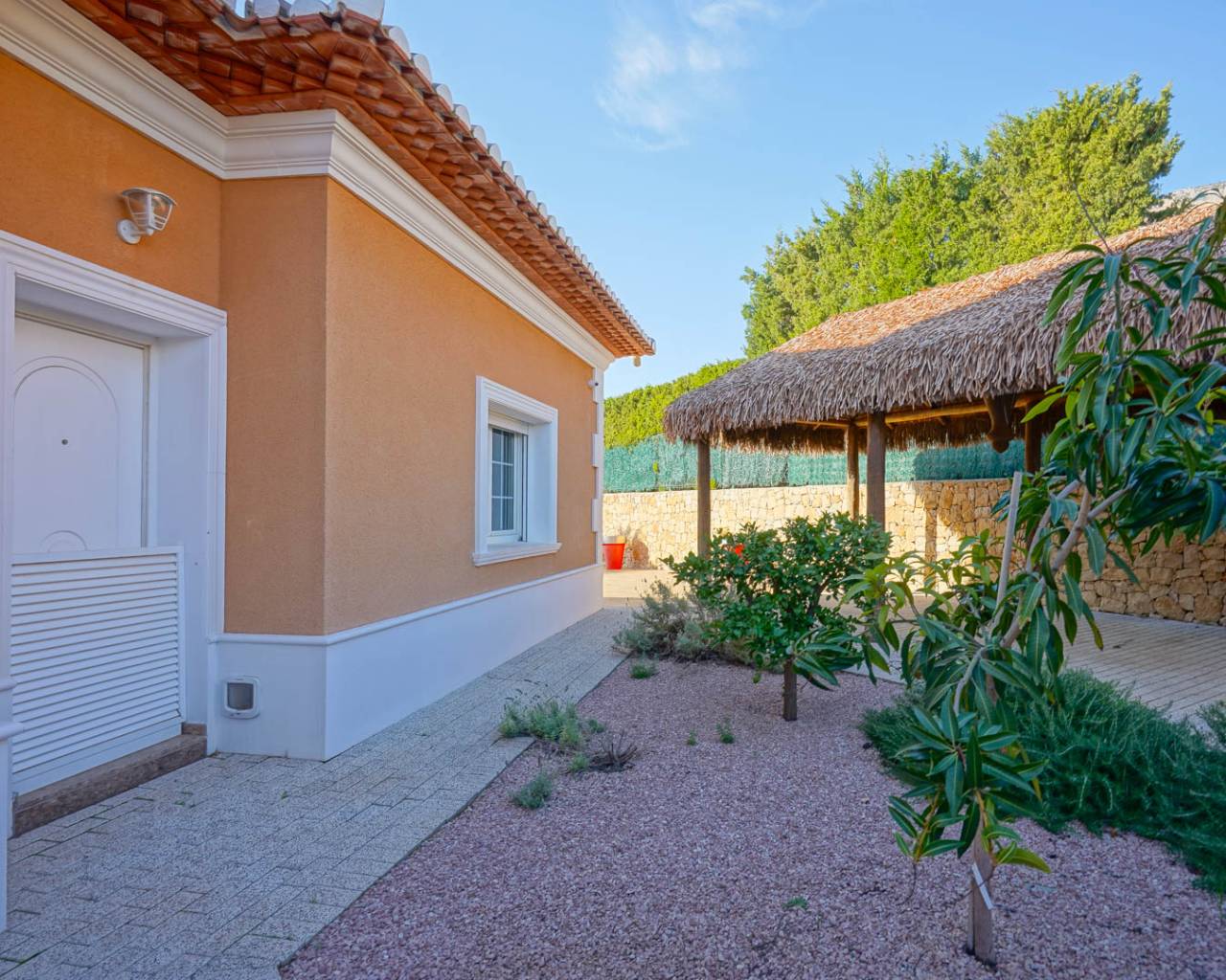 ESPECTACULAR CHALET EN EL MONTGÓ