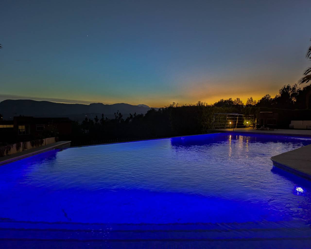 ESPECTACULAR CHALET EN EL MONTGÓ