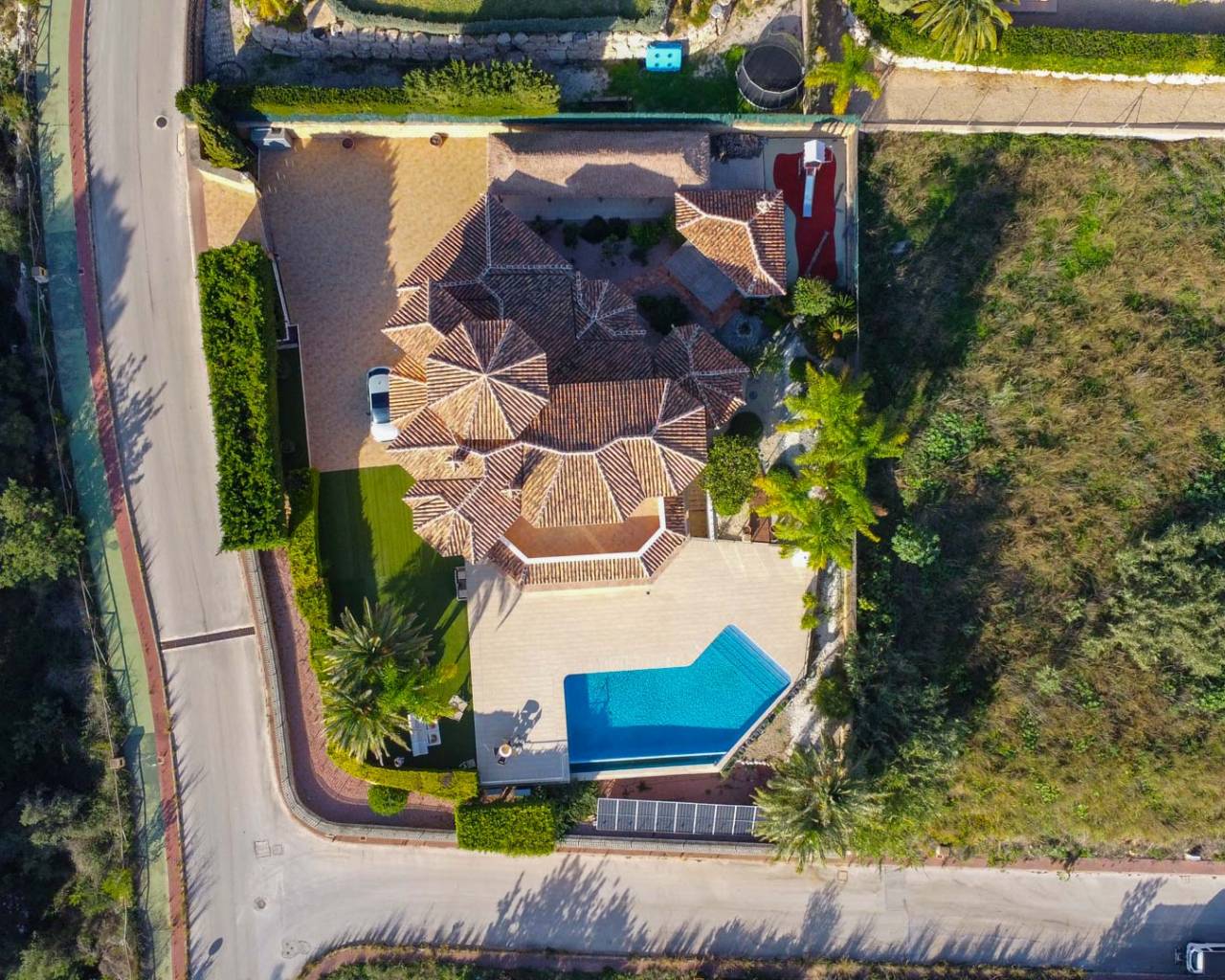 ESPECTACULAR CHALET EN EL MONTGÓ