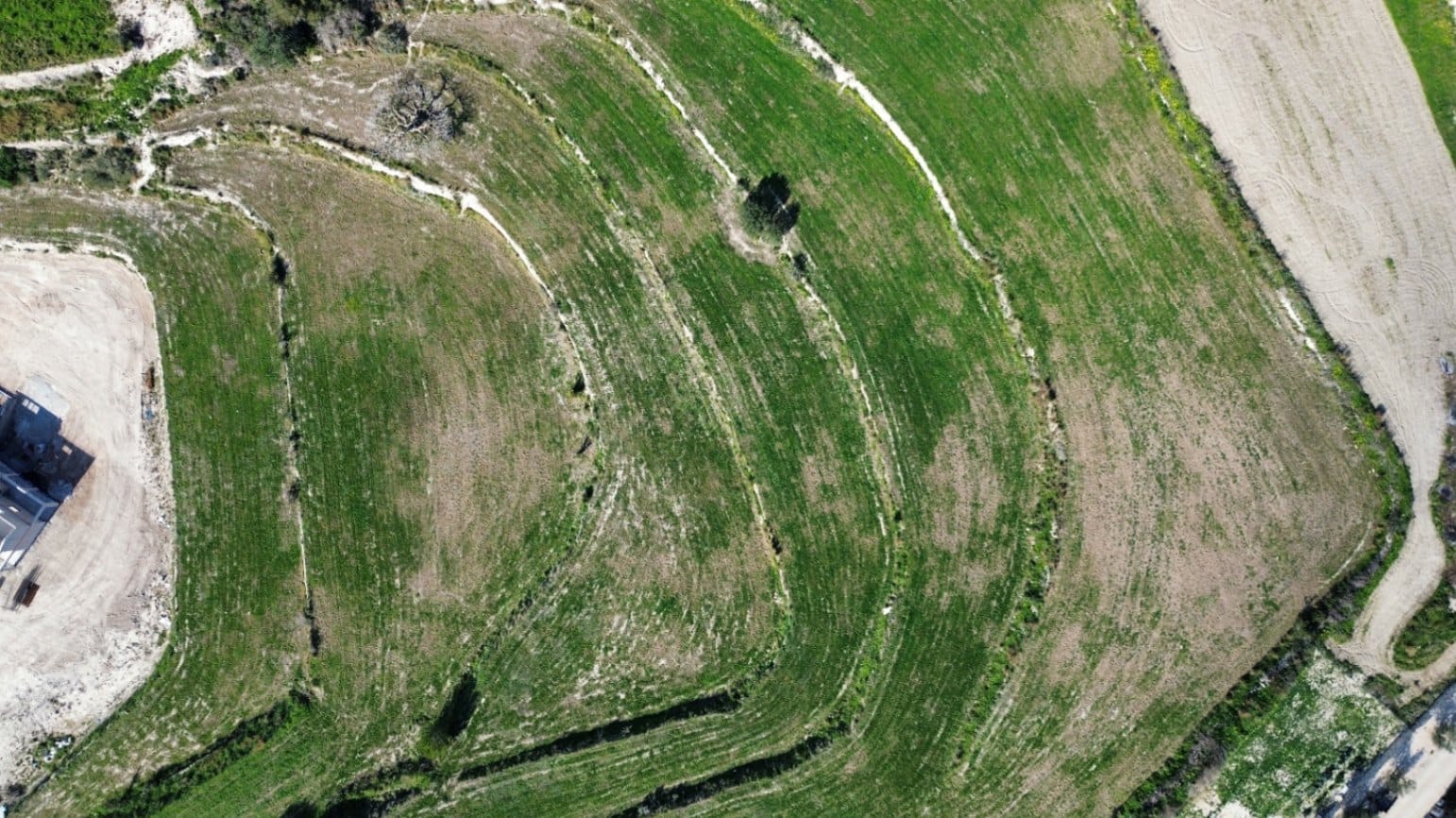 Parcela de terreno en Teulada con vistas al mar y gran potencial edificable