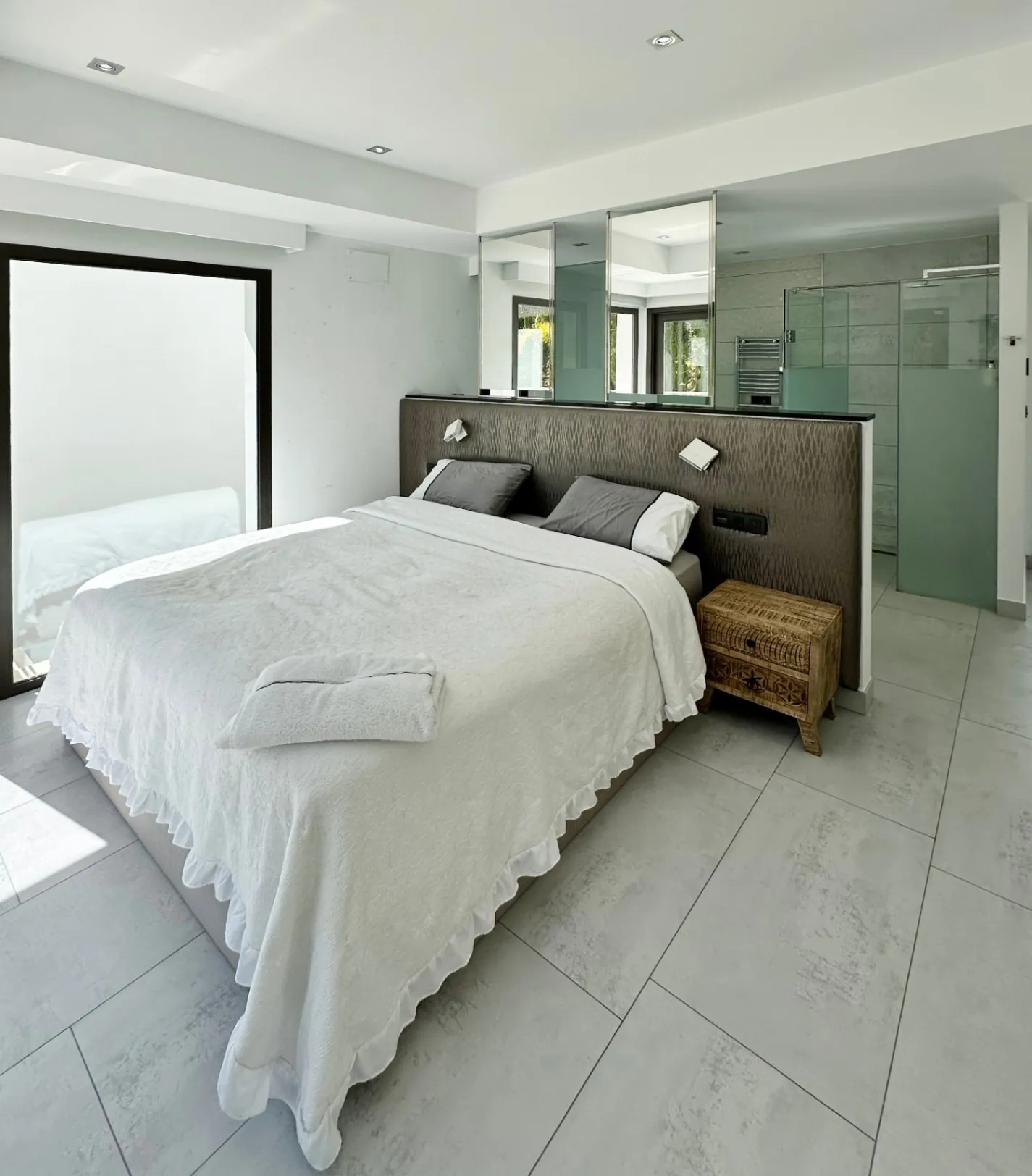 Excepcional villa de diseño con vistas panorámicas en venta en Jávea