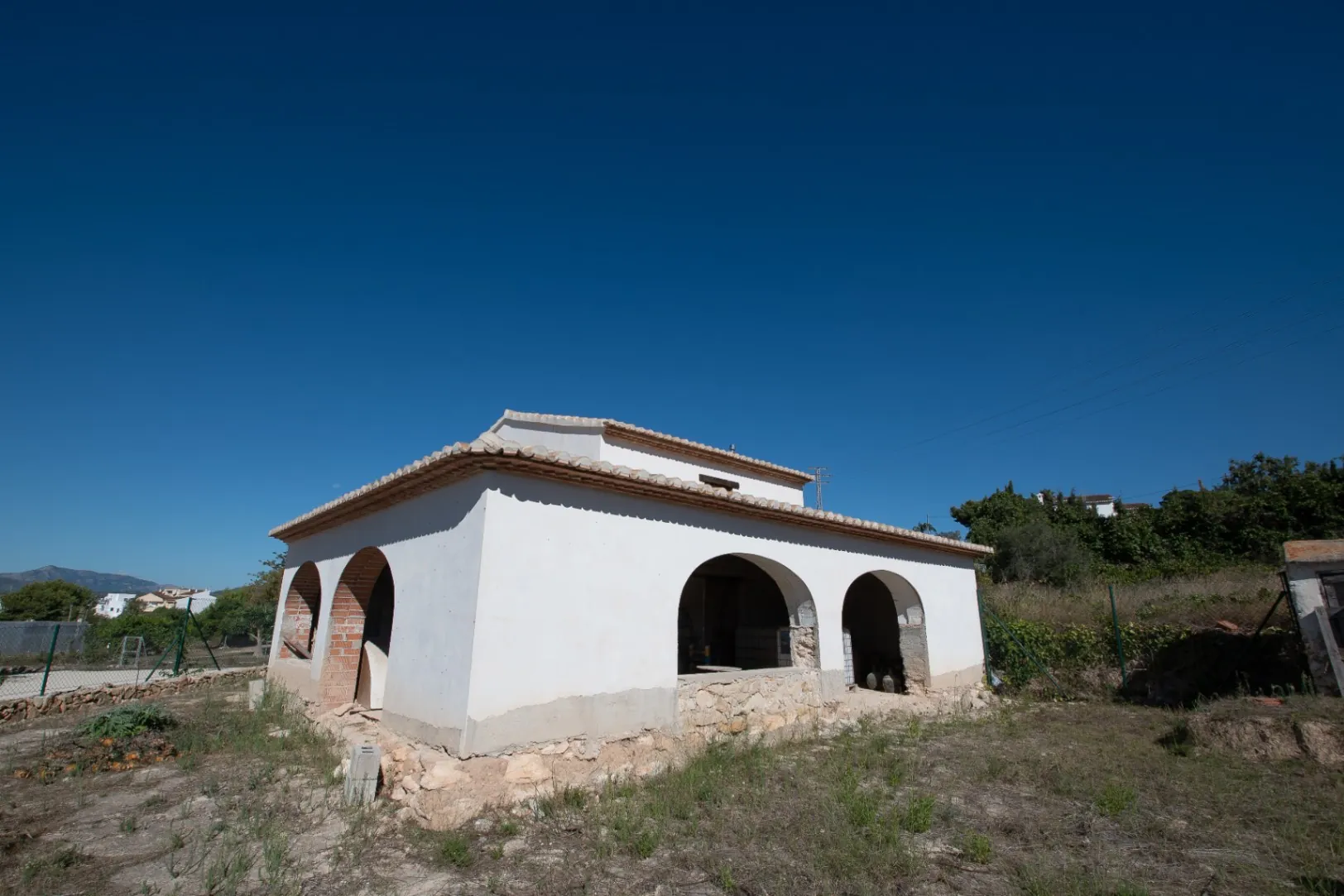 Casa de Campo en Venta en Teulada con Vistas al Mar en Moraira – Proyecto Parcialmente Renovado