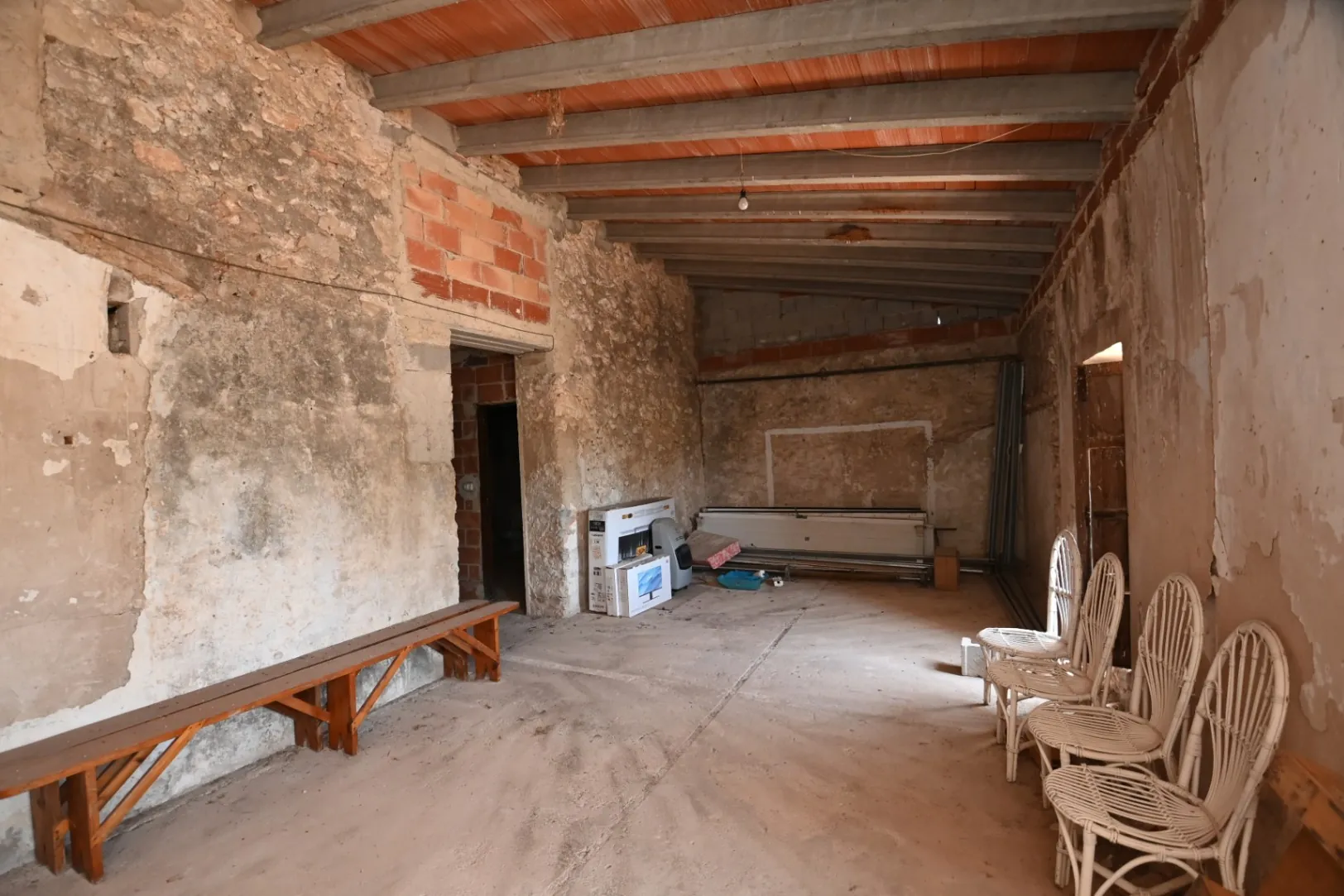 Finca en Venta cerca de Ondara: 60,000 m² de Terreno con Naranjal y Potencial para Nuevos Desarrollos