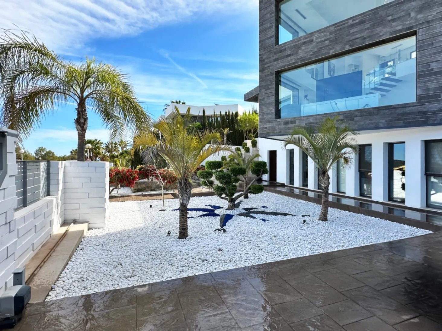 Excepcional villa de diseño con vistas panorámicas en venta en Jávea
