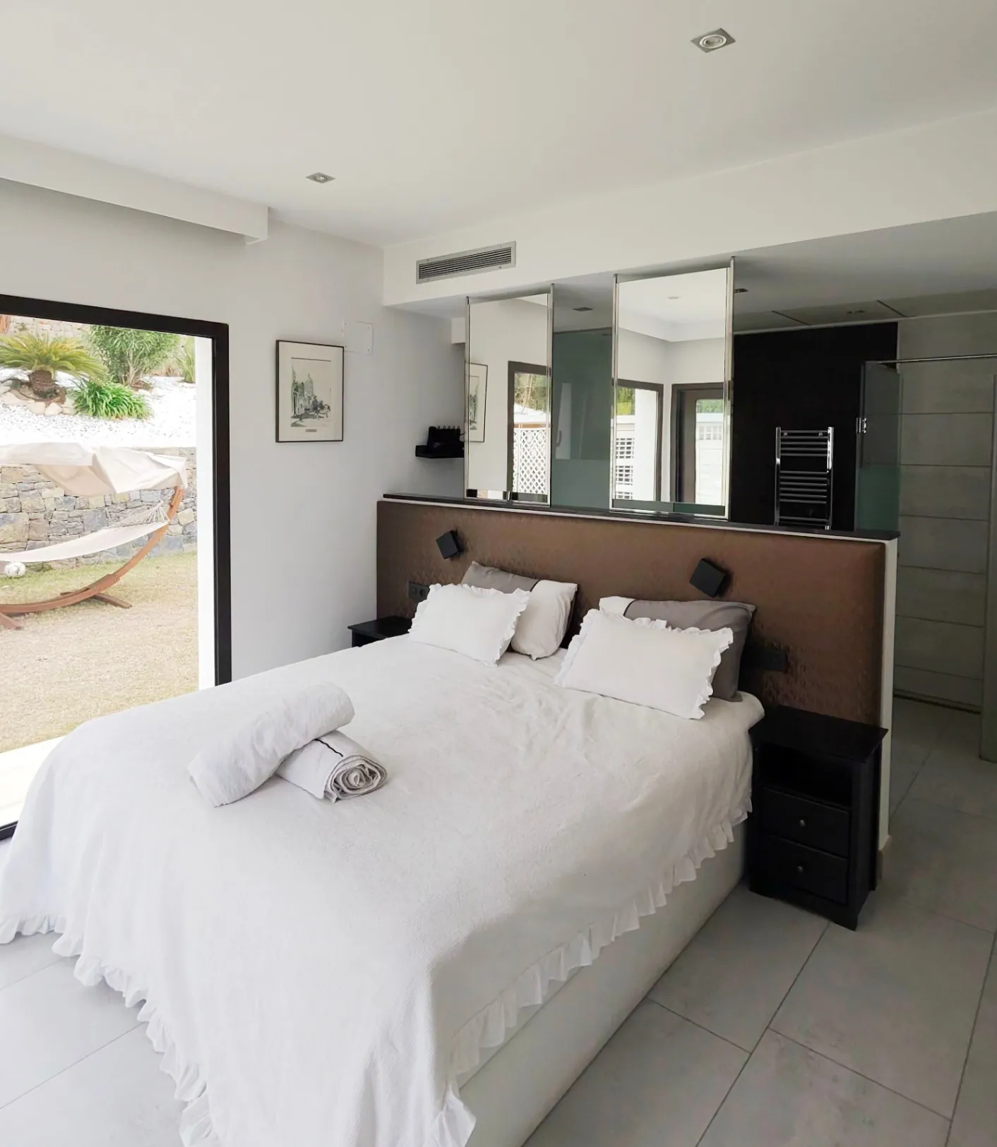 Excepcional villa de diseño con vistas panorámicas en venta en Jávea