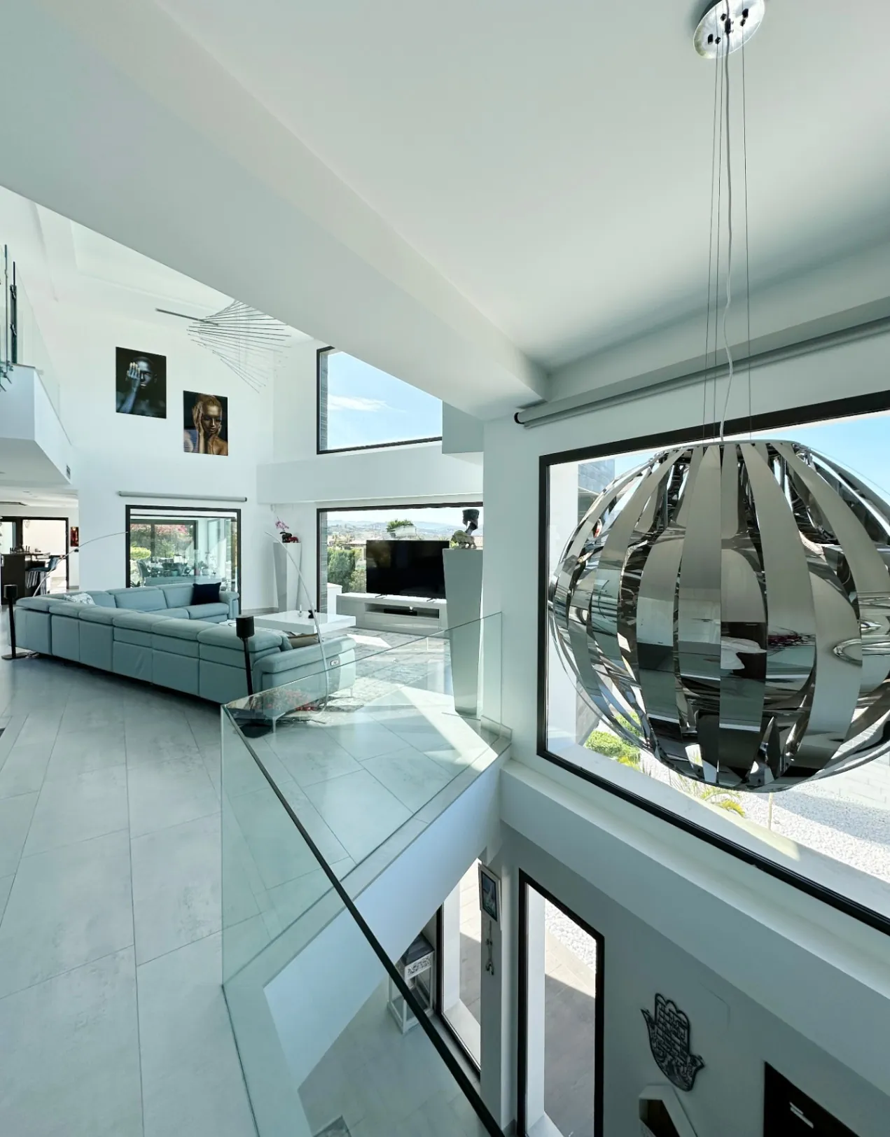 Excepcional villa de diseño con vistas panorámicas en venta en Jávea