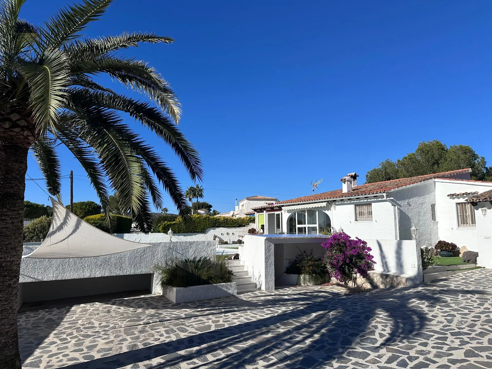 Villa de un nivel con vistas al mar en venta en La Sabatera, Moraira