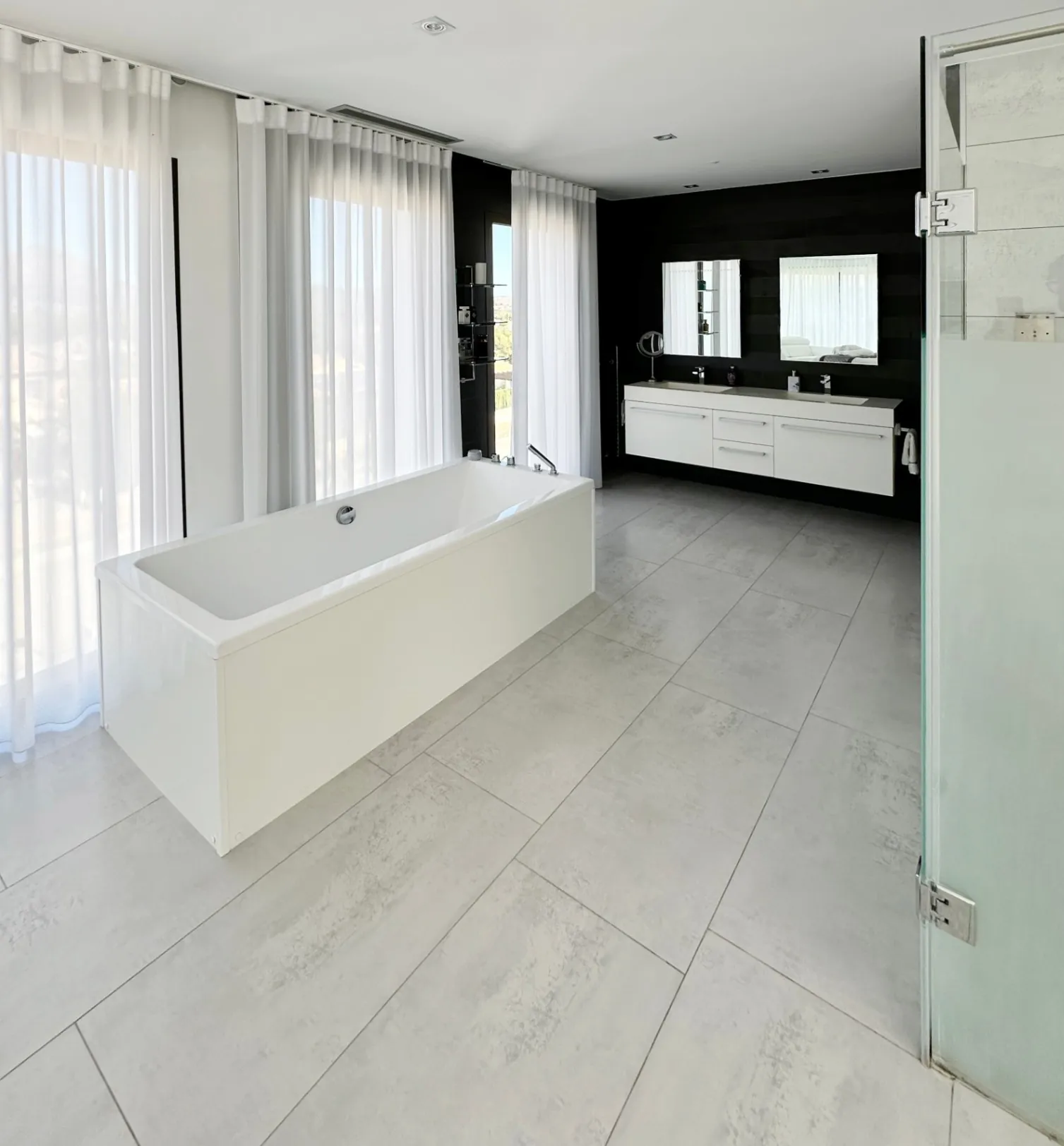 Excepcional villa de diseño con vistas panorámicas en venta en Jávea