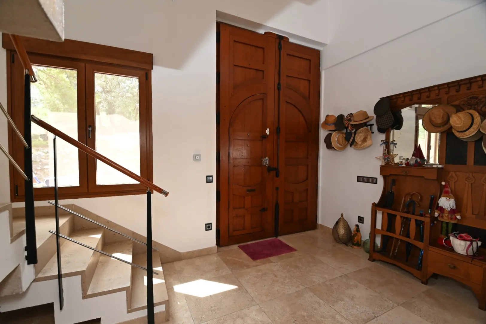Casa de campo de piedra en venta en Pego con vistas a la costa y a la montaña