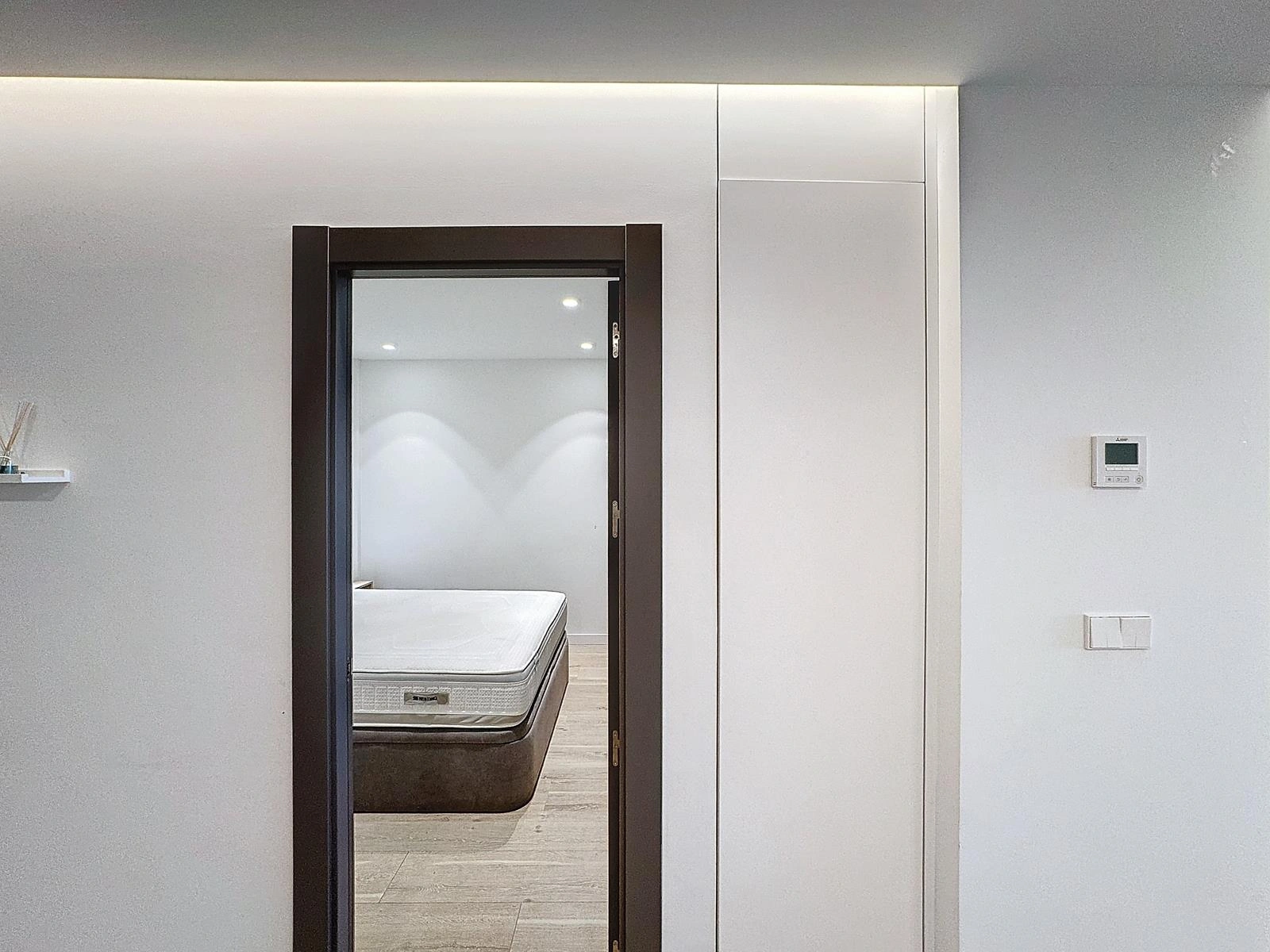 Cumbre del Sol, modern apartment with private garden