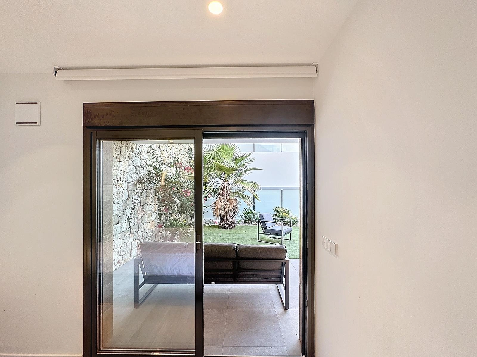 Cumbre del Sol, modern apartment with private garden