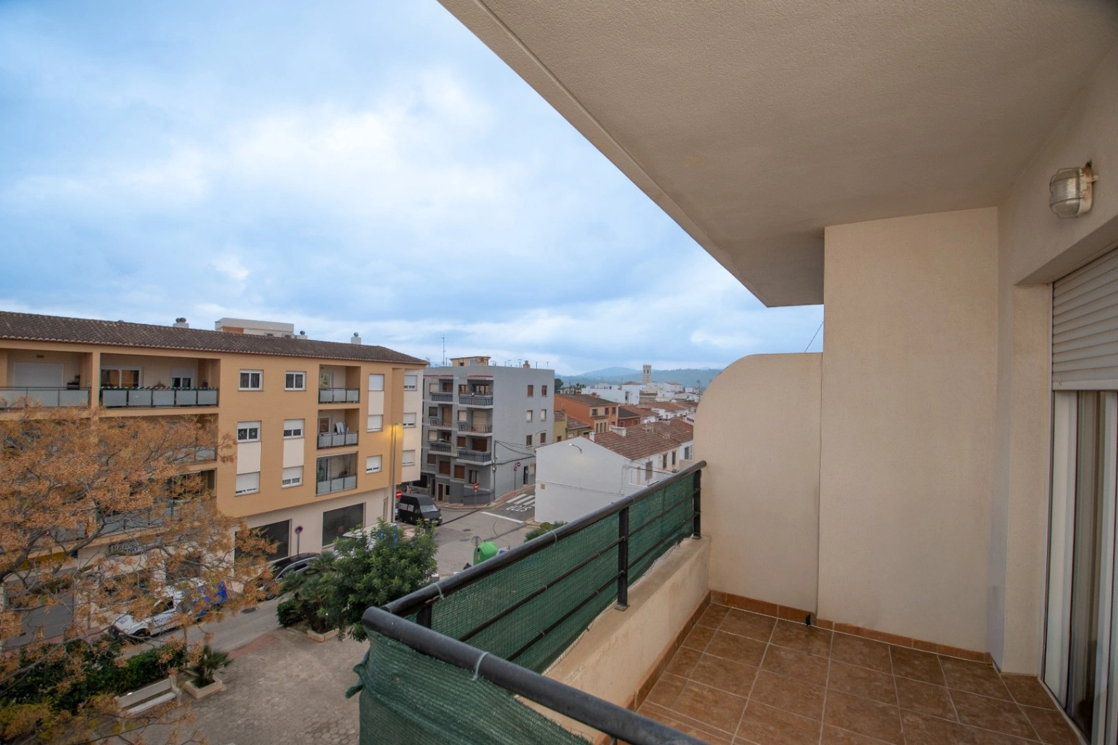 Apartamento de 3 habitaciones en el centro de Teulada cerca de servicios