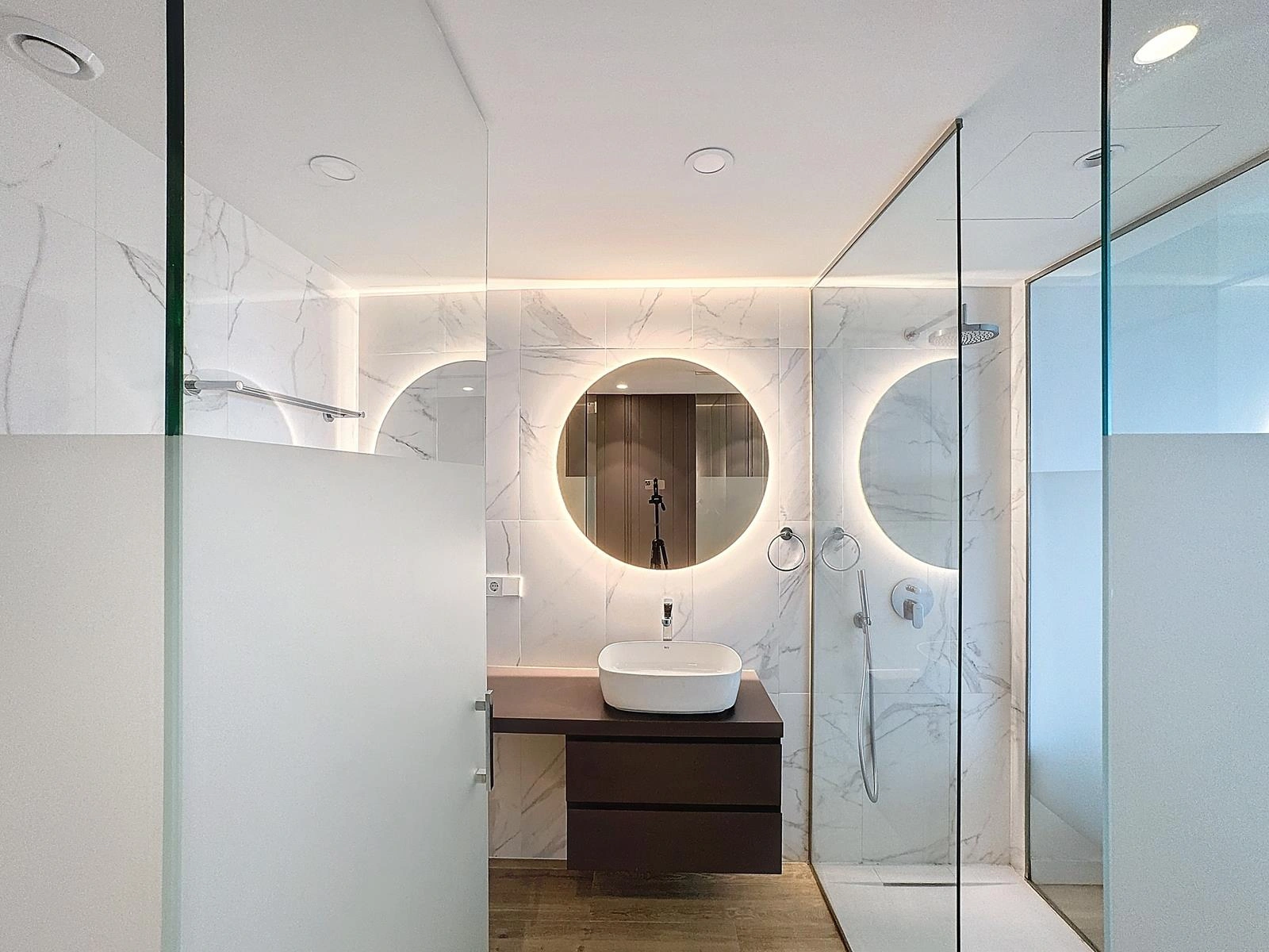 Cumbre del Sol, modern apartment with private garden