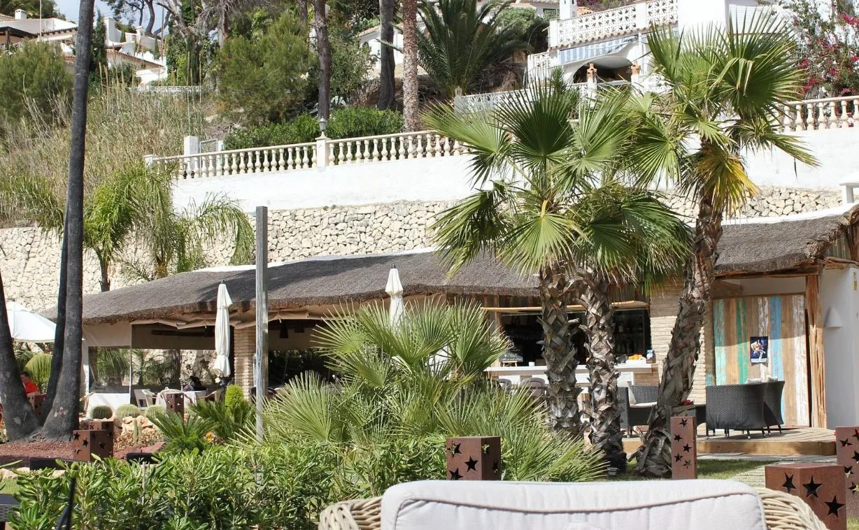Chalet en venta andando de Cala Advocat en  Benissa Costa