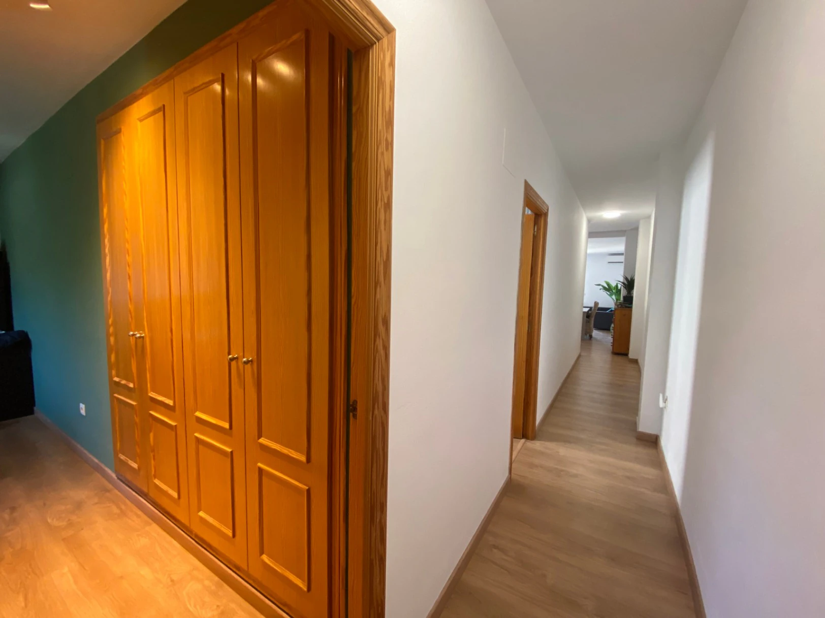 Apartamento de 3 habitaciones y terraza - Xalo