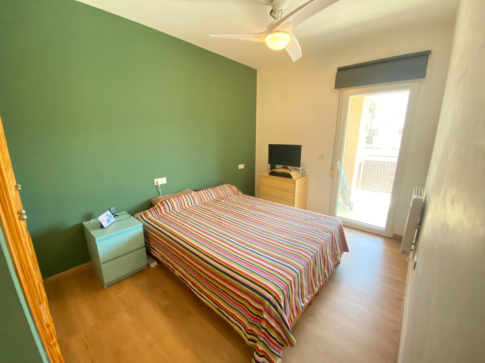 Apartamento de 3 habitaciones y terraza - Xalo