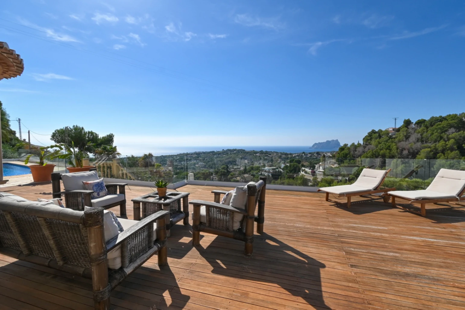 . TWO VILLAS + GUEST APARTMENT . MORAIRA. SEA VIEWS