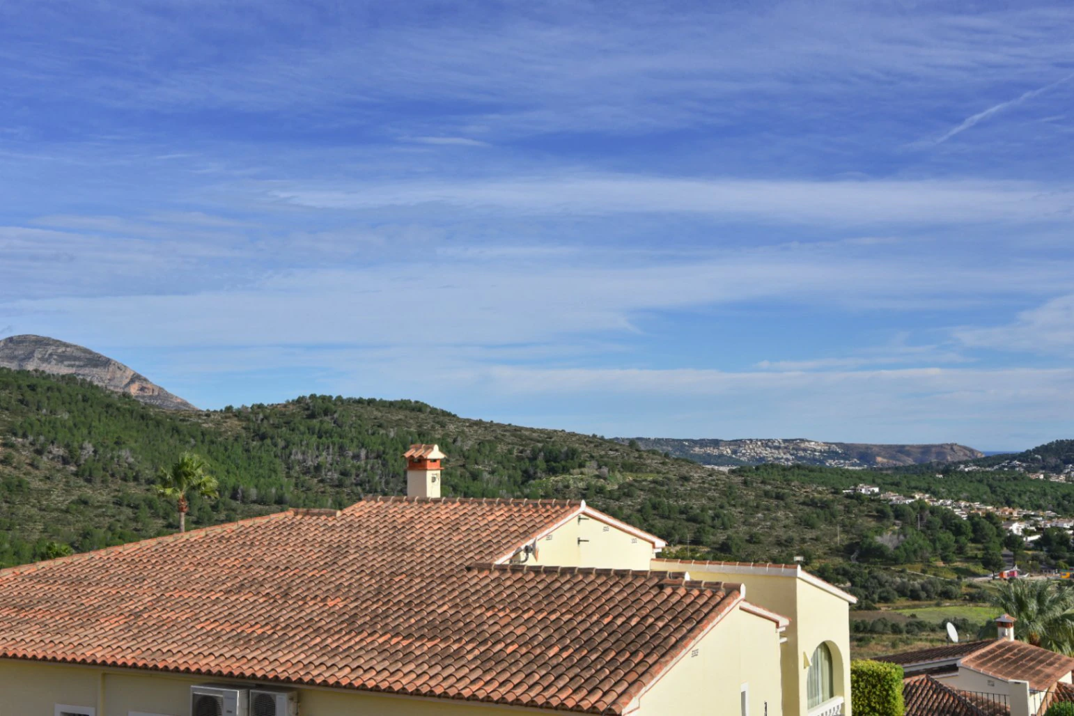 Exclusive villa in Benitachell with pool, sea views, and solar energy