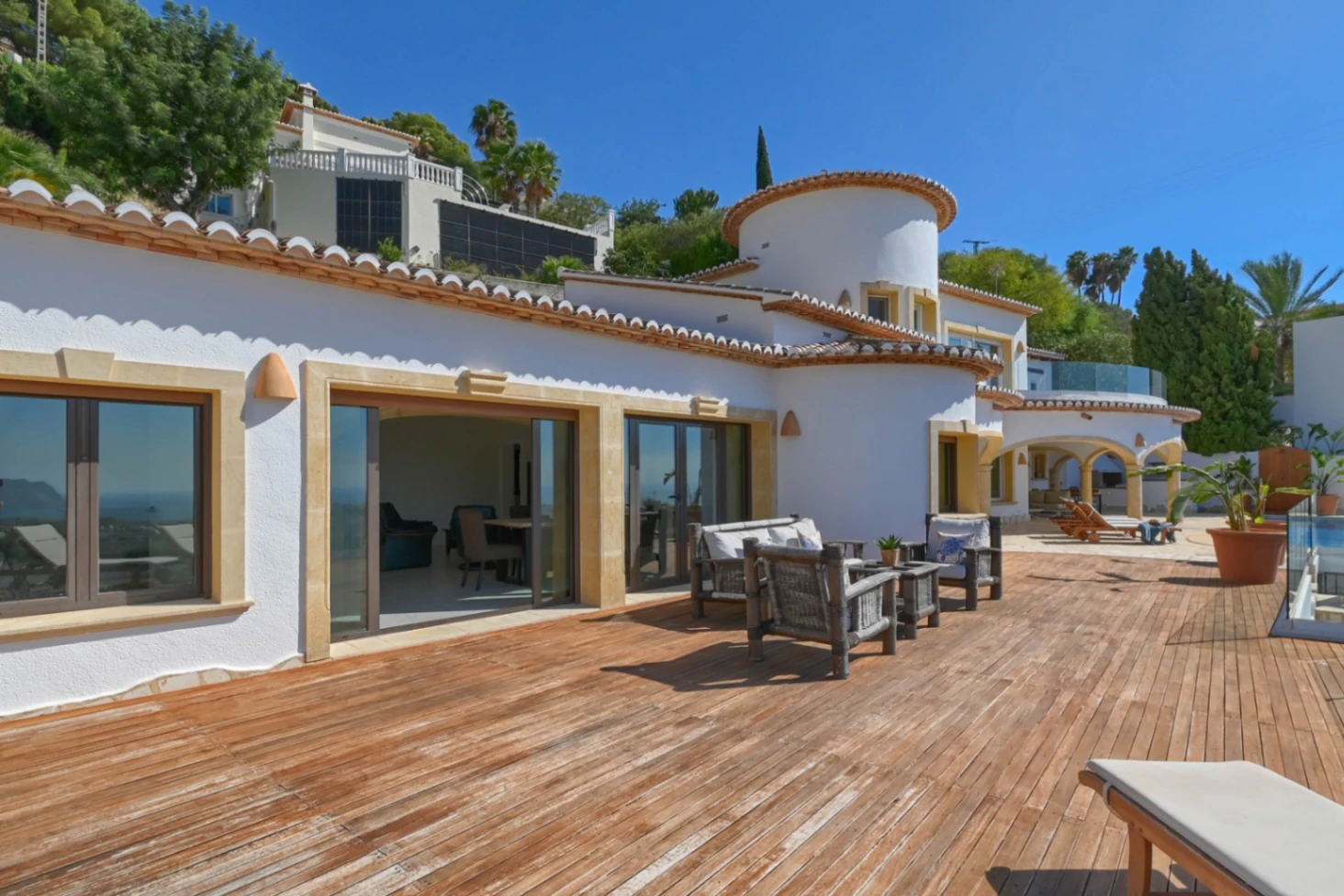 . TWO VILLAS + GUEST APARTMENT . MORAIRA. SEA VIEWS