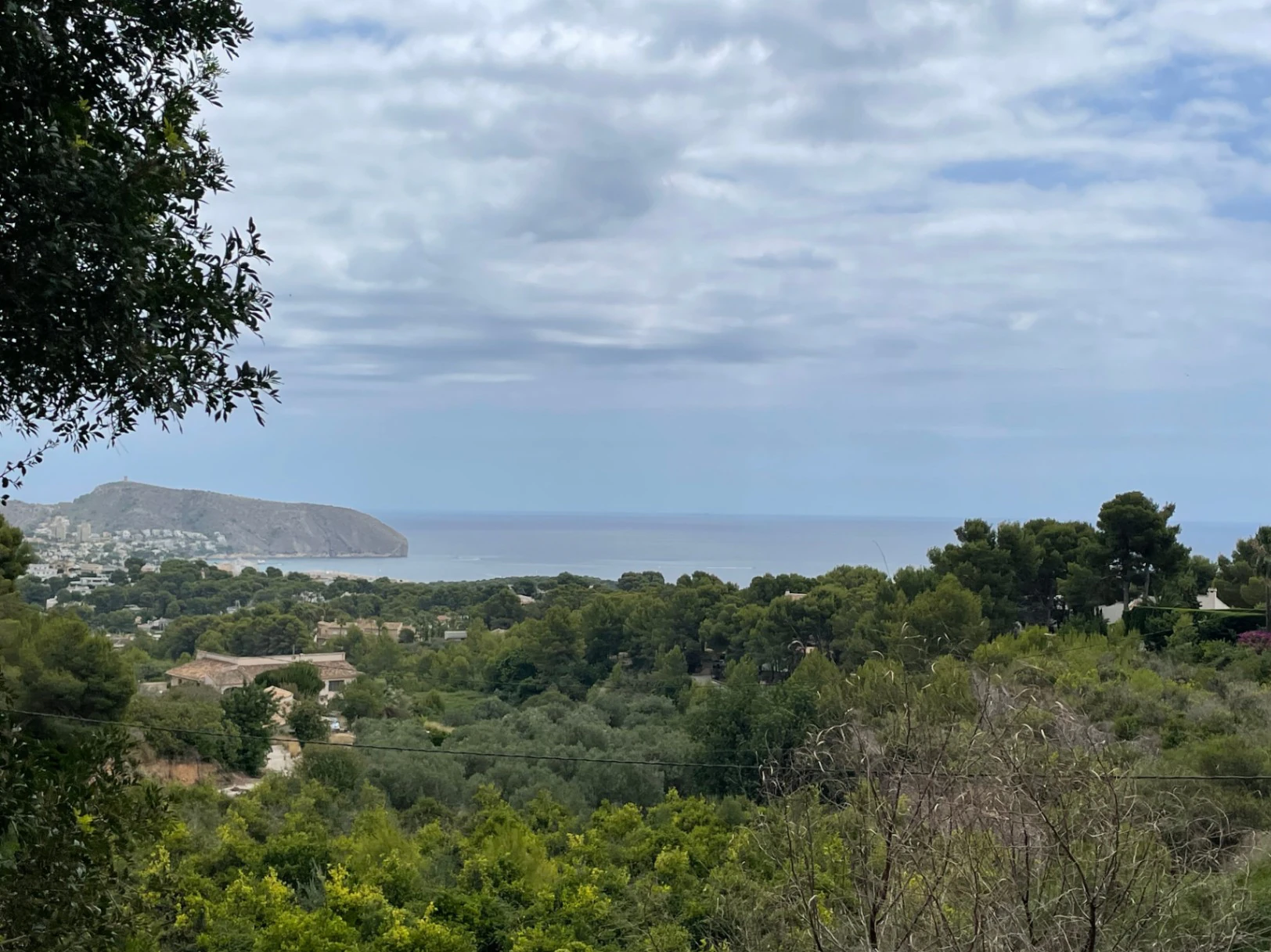 Dos parcelas edificables juntas en venta en Benimeit Moraira, Costa Blanca