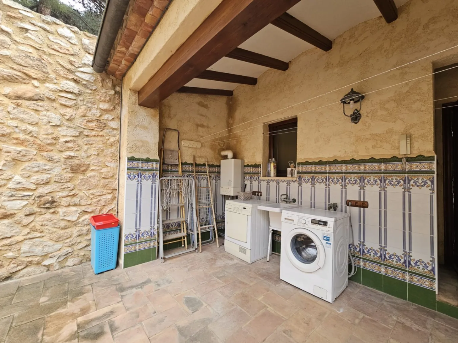 Finca en venta en Calpe con 4 habitaciones y piscina privada