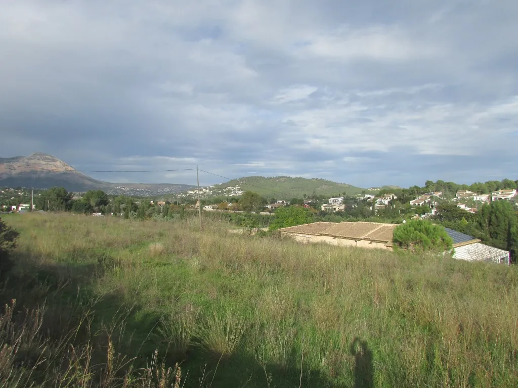 Se vende gran Parcela en Benitachell