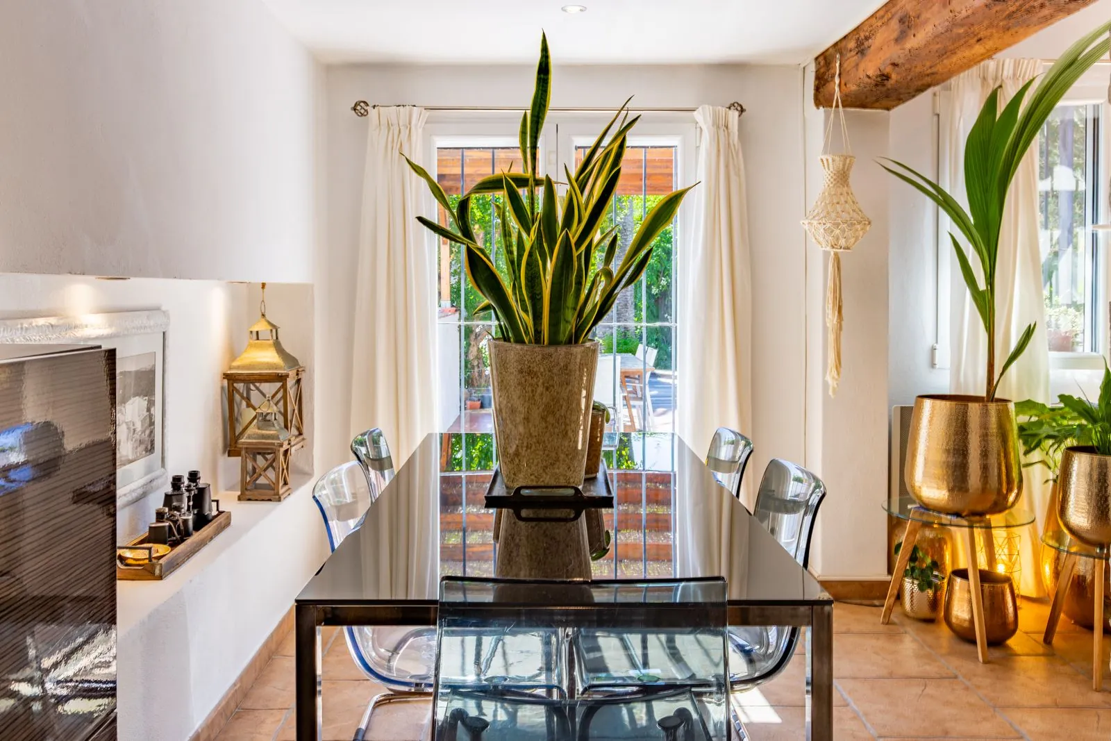 Villa de estilo Mediterráneo a solo 300 metros del mar en Baladrar, Benissa.