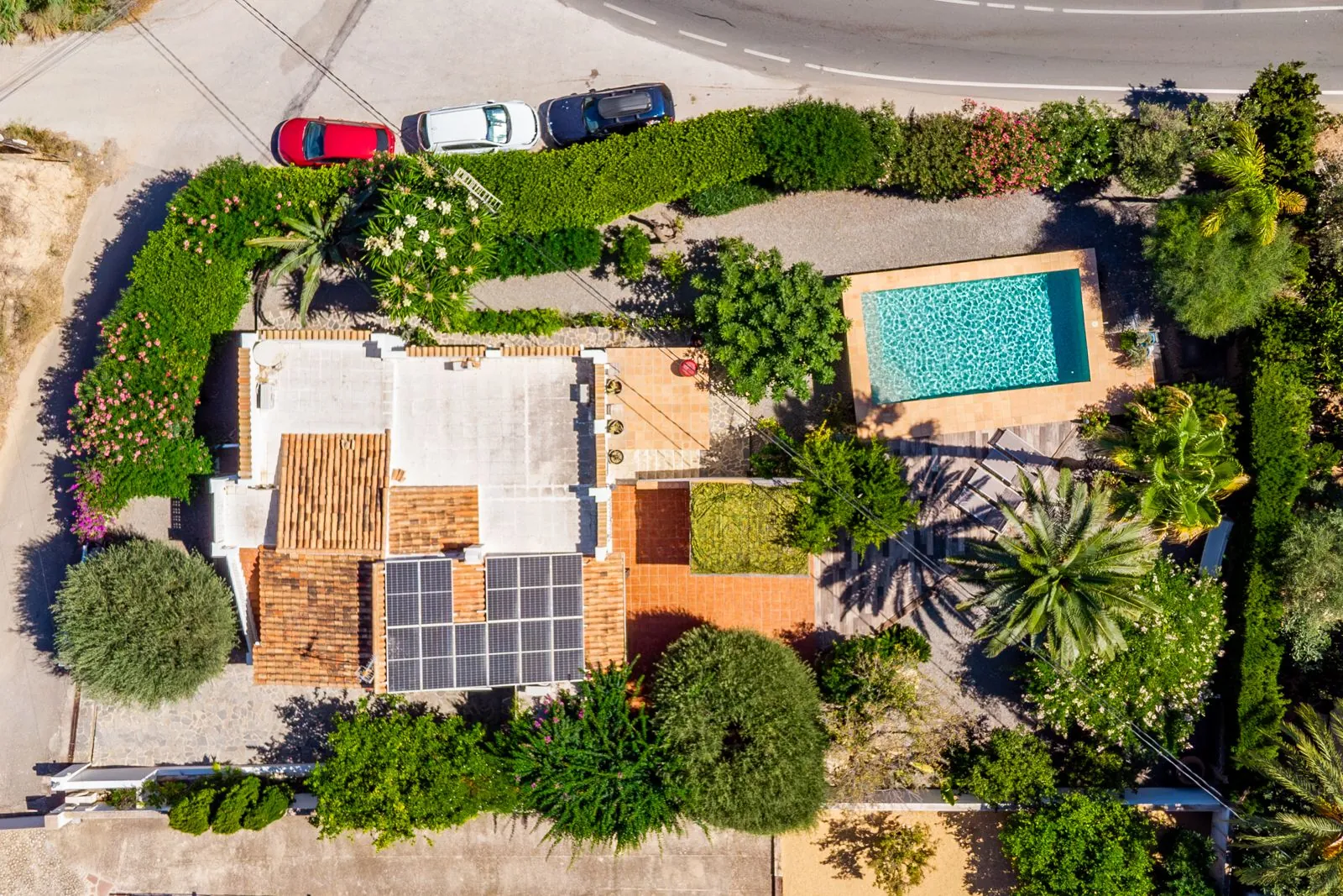 Villa de estilo Mediterráneo a solo 300 metros del mar en Baladrar, Benissa.